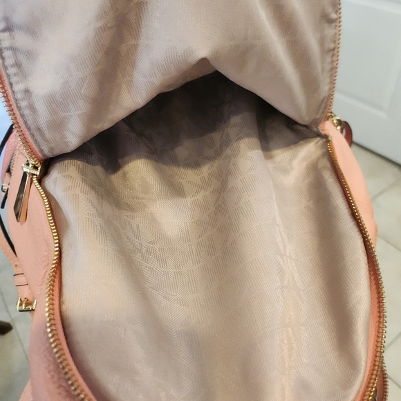 MICHAEL KORS RHEA ZIP MEDIUM BACKPACK PINK VENUS LEATHER main image 7
